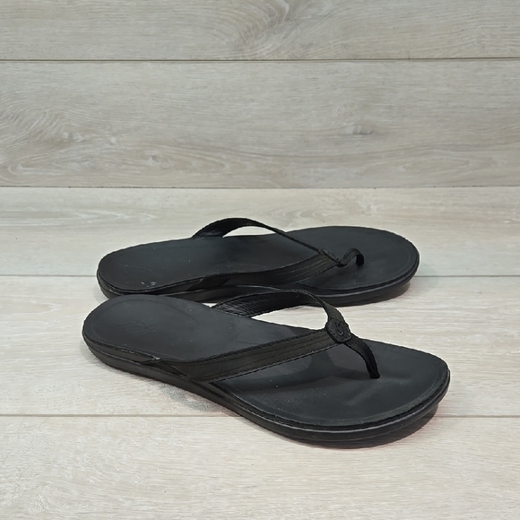 Olukai Black Women's Aukai Flip Flops Leather Thong Sandals Shoes Sz 10 - Picture 1 of 11